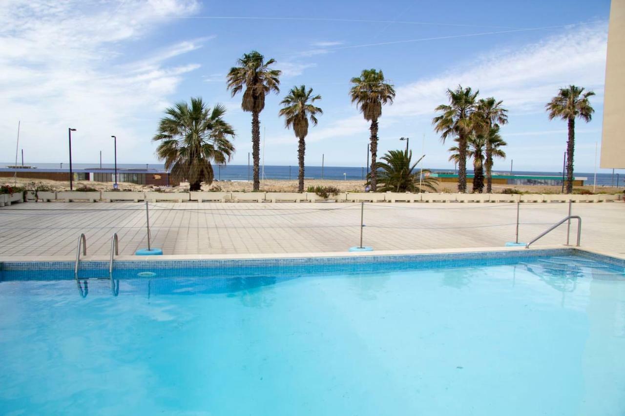 Wonderful Studio Apartment In Front Of The Beach Costa da Caparica Exterior photo